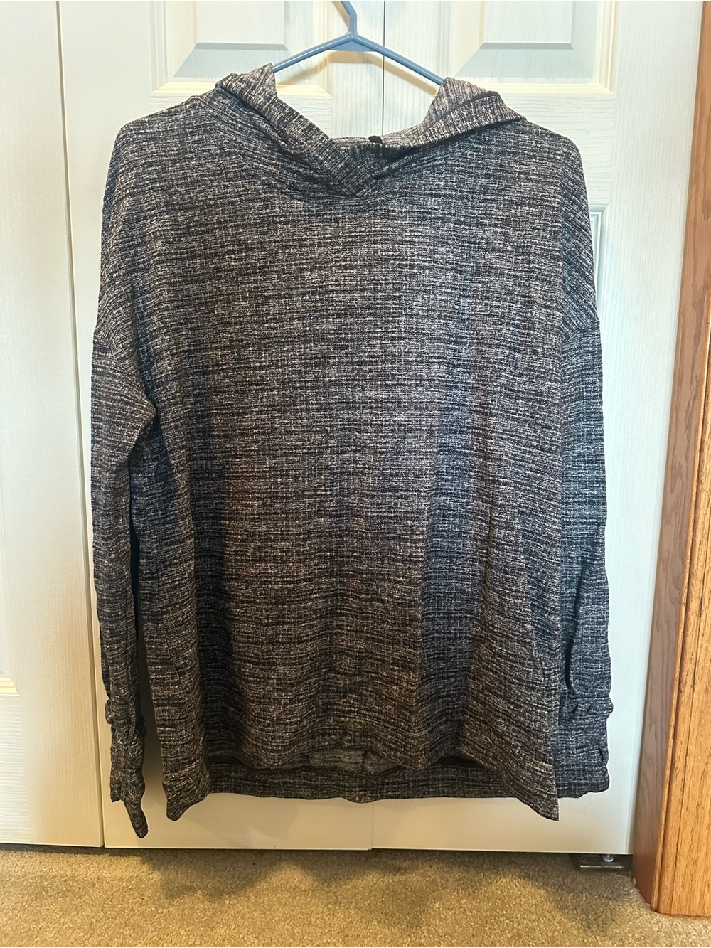 Lululemon Activewear - Charcoal hoodie